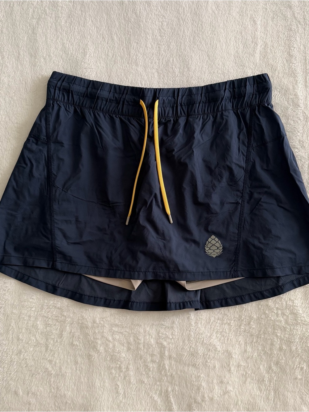 Stio Women's Skort Size Small Gorpcore Hiking Workout Lounge Lined Stretch